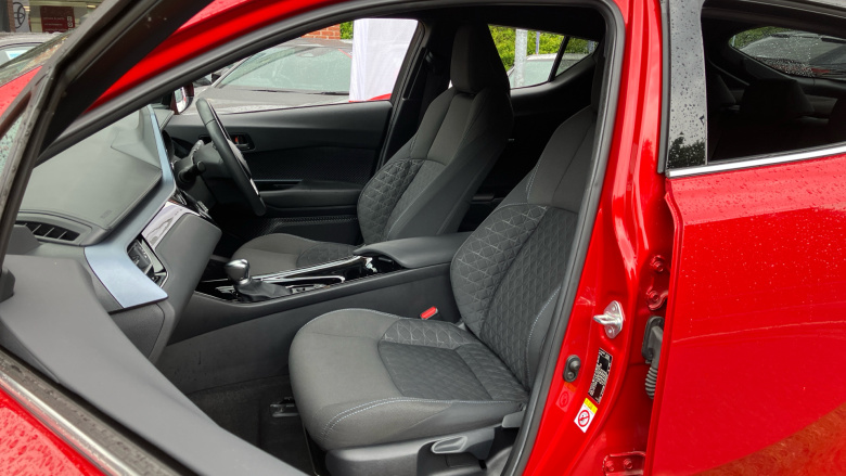 Toyota C-HR 1.8 Hybrid Design 5dr CVT Hybrid Hatchback